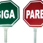 Equipos de Seguridad Industrial Protección de Zonas de Trabajo Señalizadores Señalética Paneles Mallas Conos Caballetes Cachacos